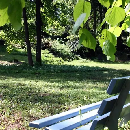 Wohlfuehloase Fuer Und Gartenliebhaber *